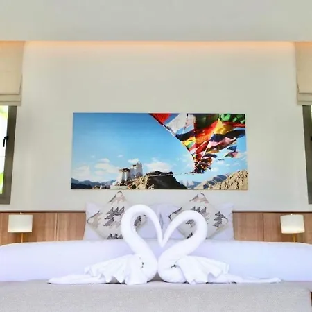 Escape Villa-2